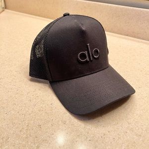 ALO black cap